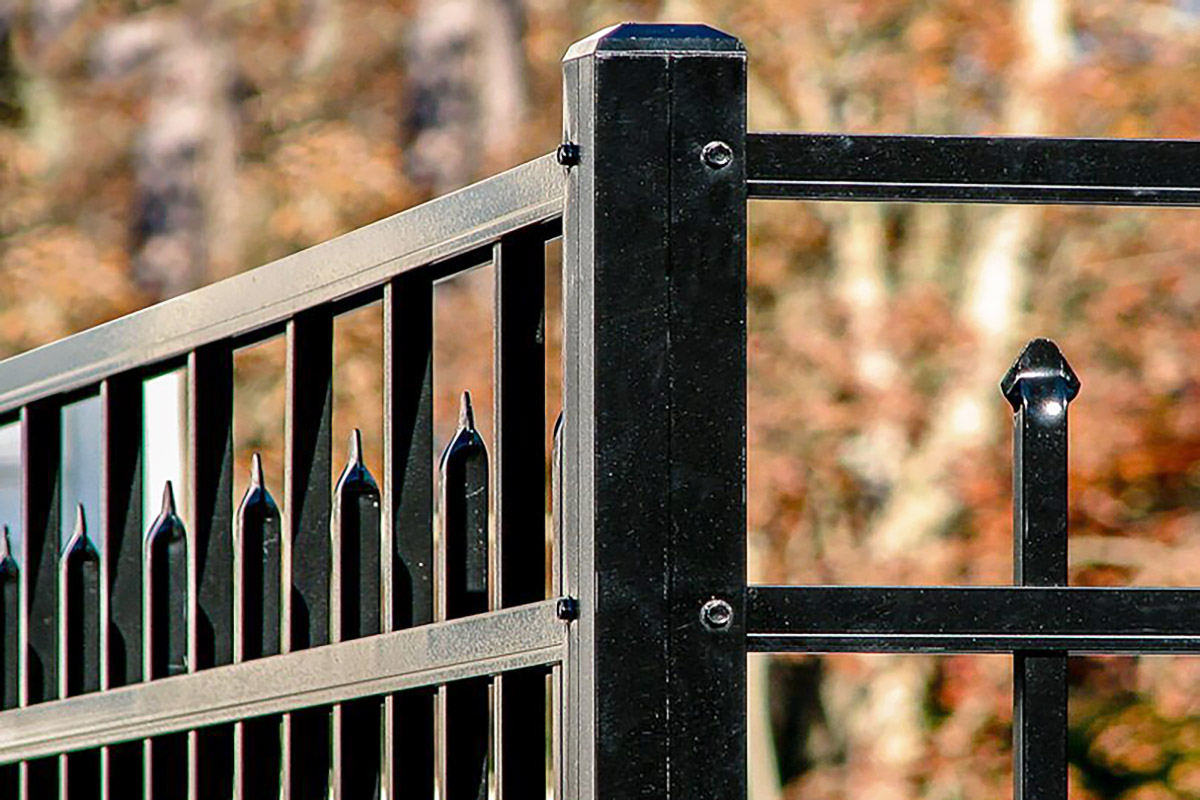 Touch-Up Paint for Aluminum Railings