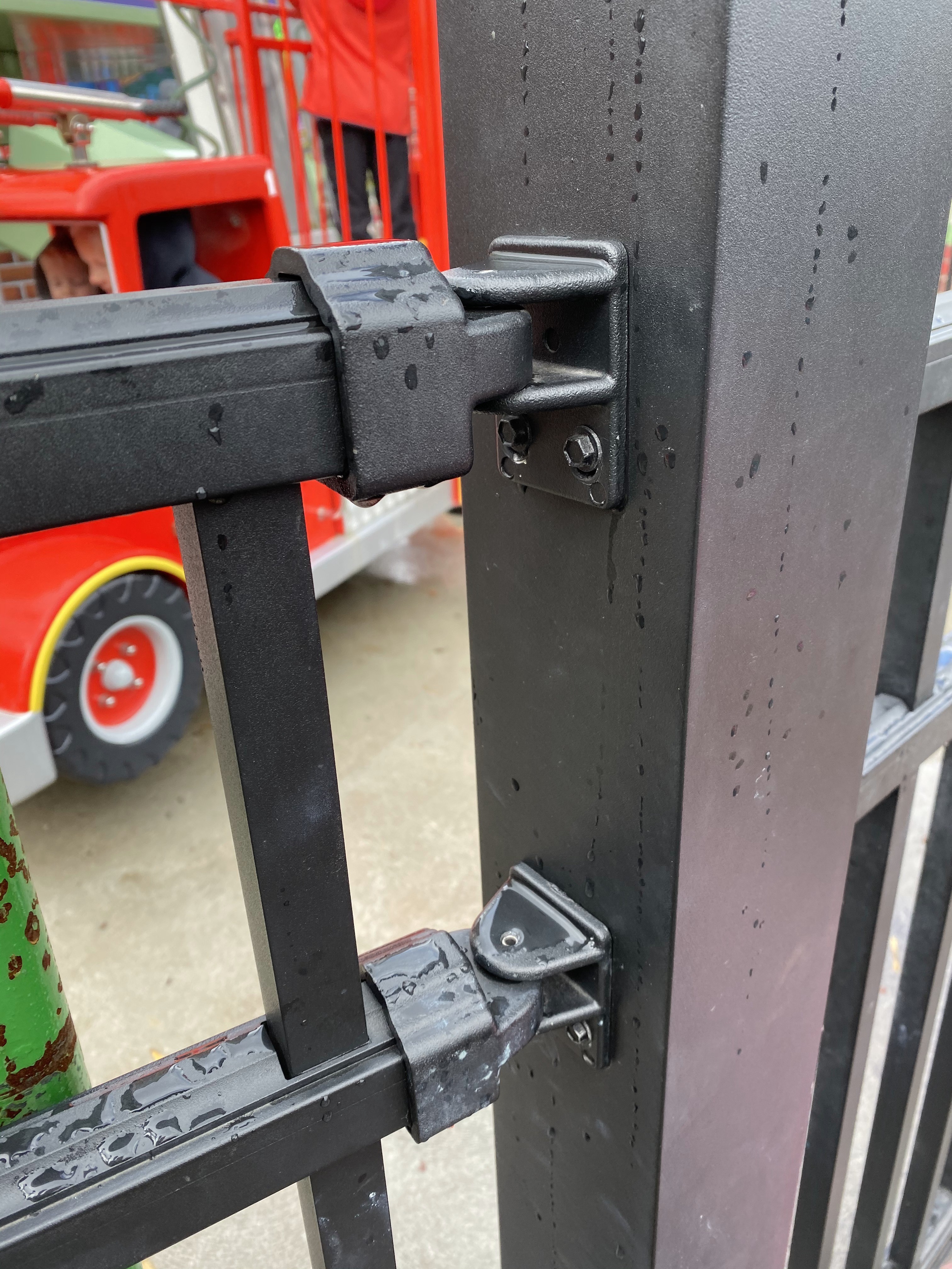 Swivel Fence Brackets